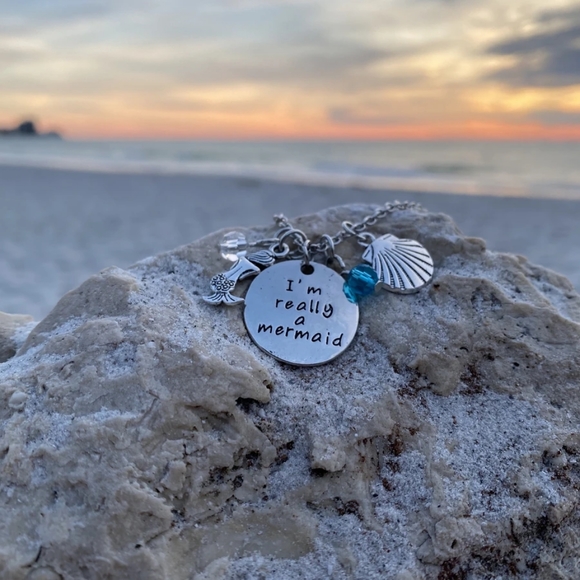 I'm Really A Mermaid Necklace - Picture 5 of 9